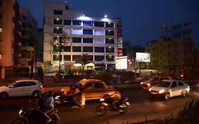 Fabhotel Raj Darbar - Nr Kolkata Airport